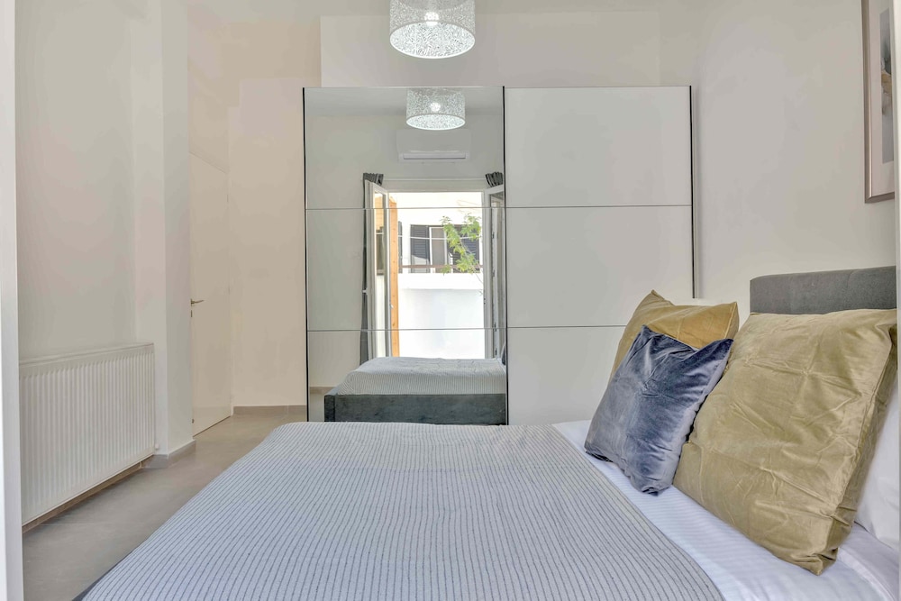 Phaedrus Living: Luxury Residence Faneromeni