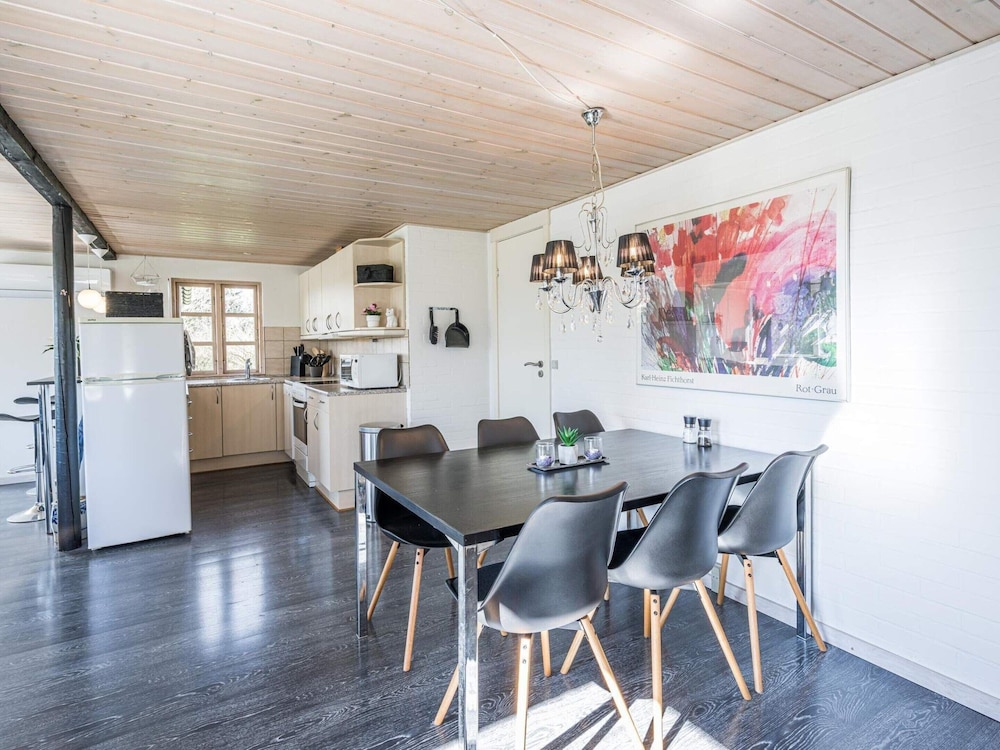 6 Person Holiday Home in Tarm