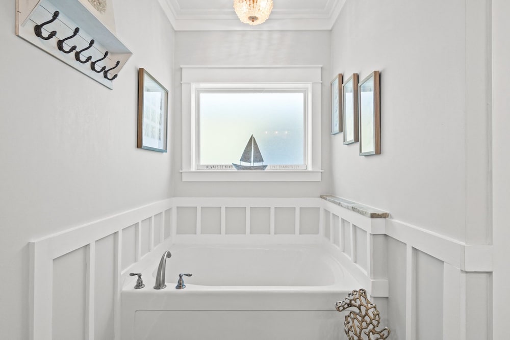 Beach House - Riviera Retreat by PHG