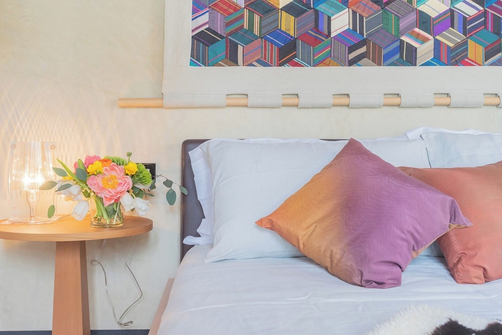 Night at the Museum Apartment by Rent all Como