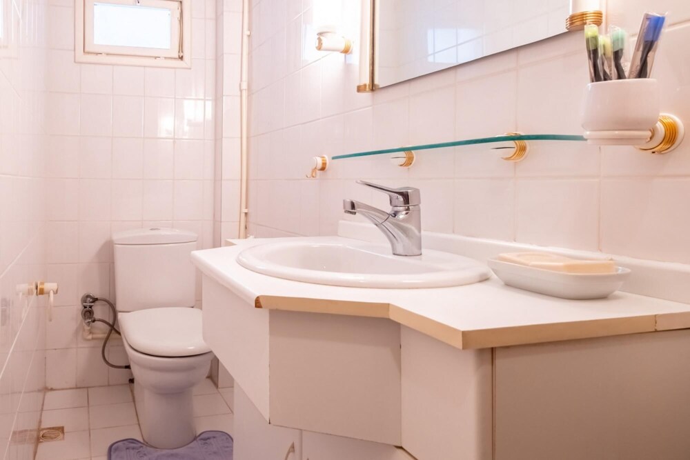Bright and Central Flat in Kadikoy With Balcony