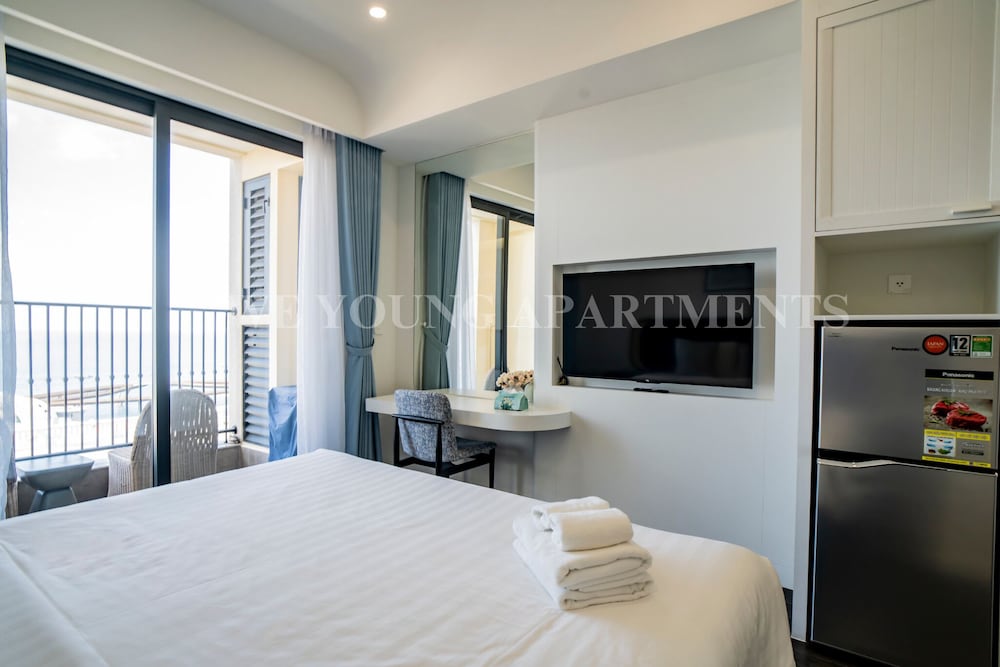 We Young Apartments by HOFs - Fireworks & Ocean view