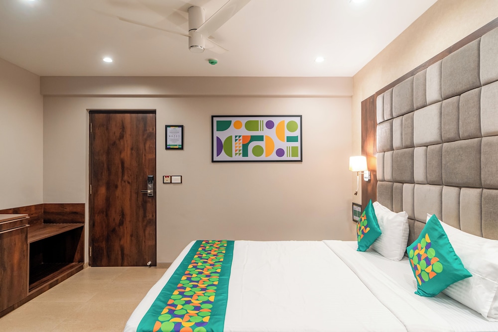 Treebo Premium Nova Candolim with Pool and spa