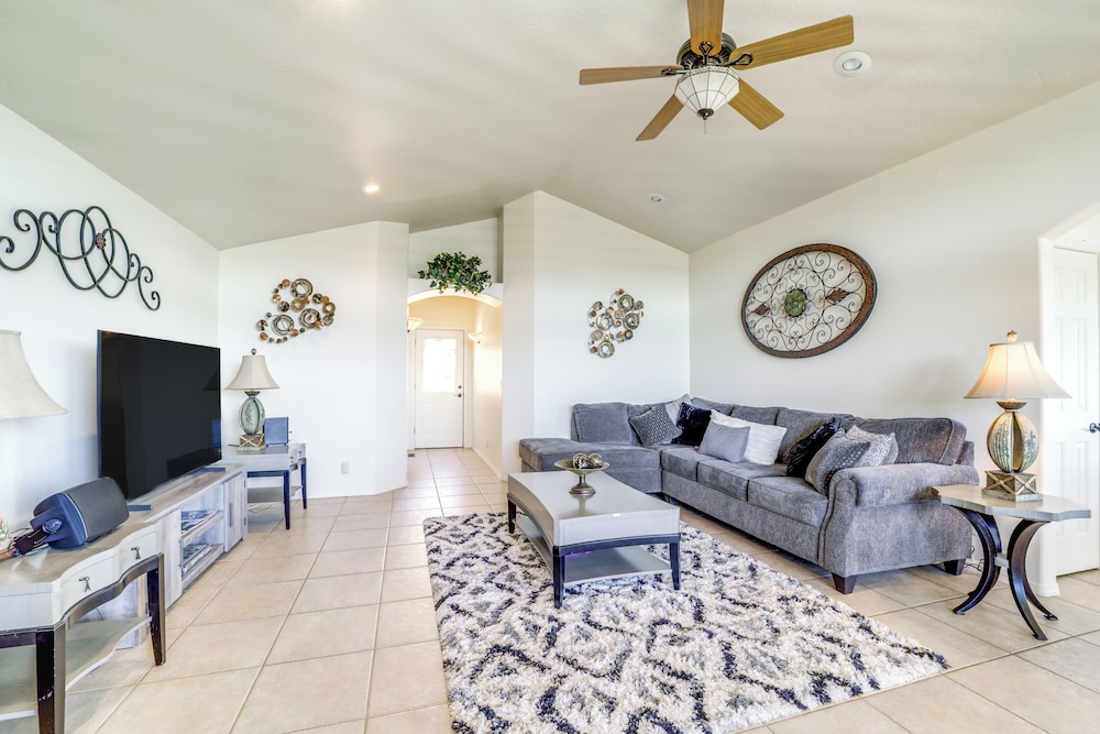 Stunning Mountain Views: Peaceful Payson Retreat!