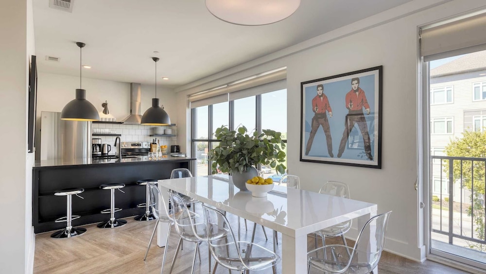 The Carter by Avantstay 3rd Floor, 15 Bedrooms