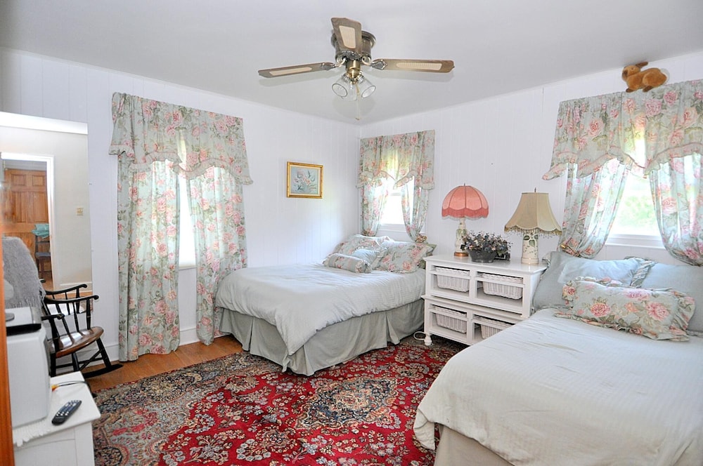 Stonehedge - 3 BR Cottage view 3
