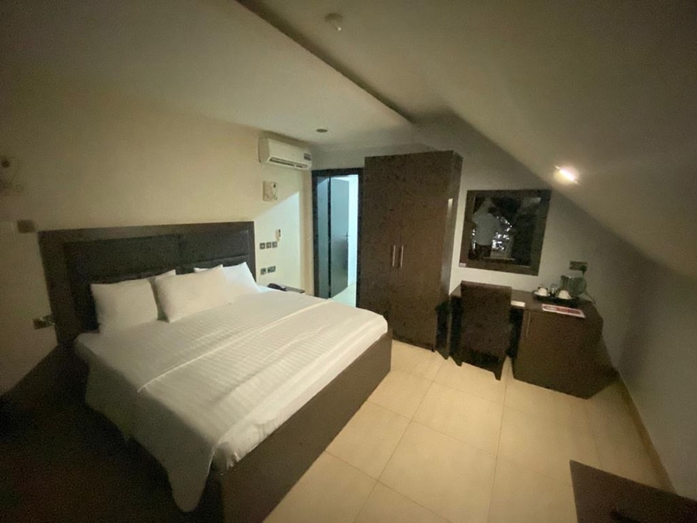 O-jays Guest House