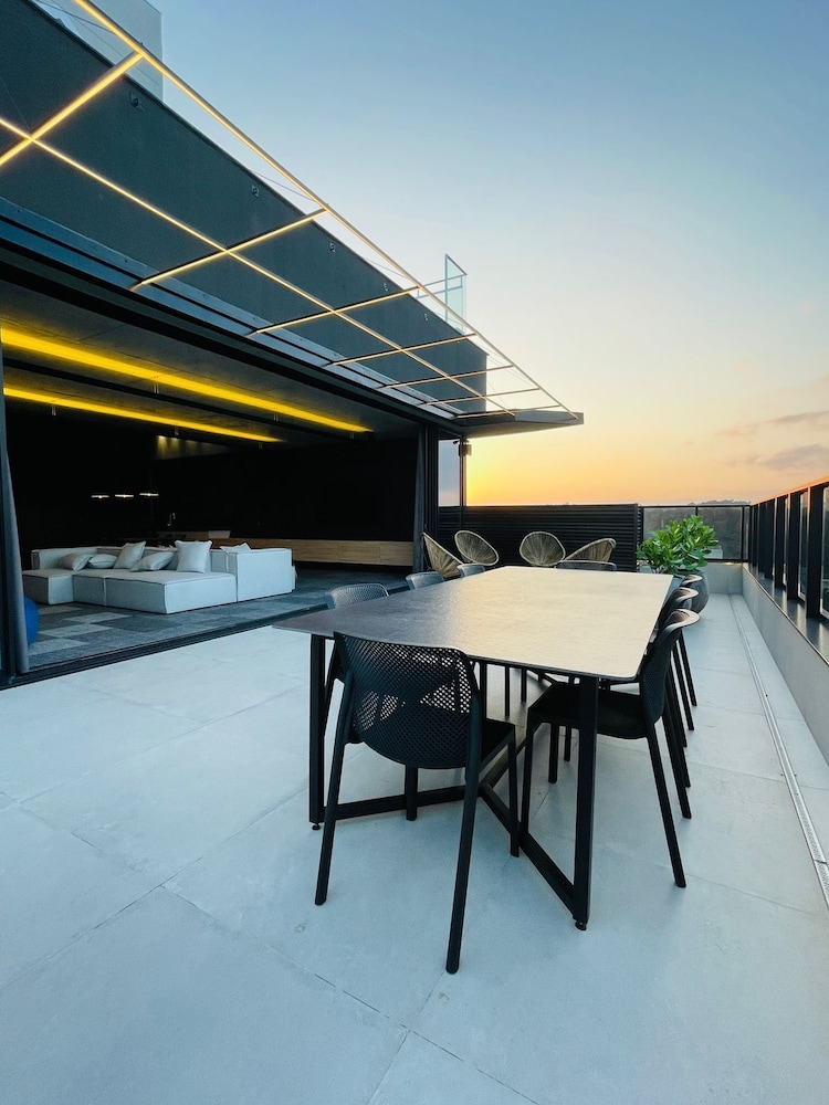 UP Smart Loft