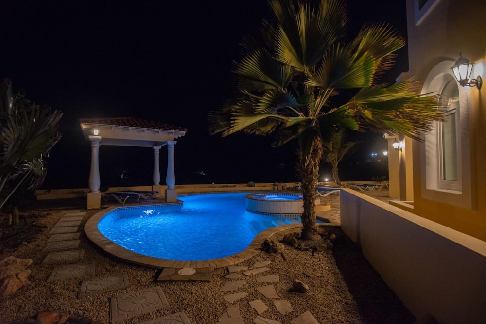 This One of a Kind Amazing Aruba Beach House