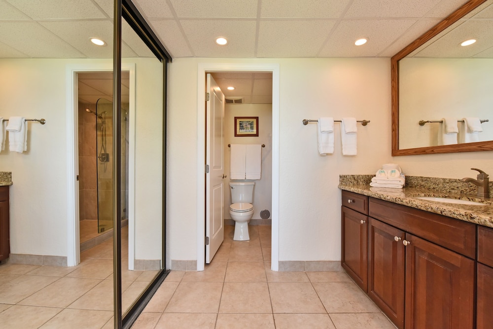 Kaanapali Shores #160 2 Bedroom Condo by RedAwning