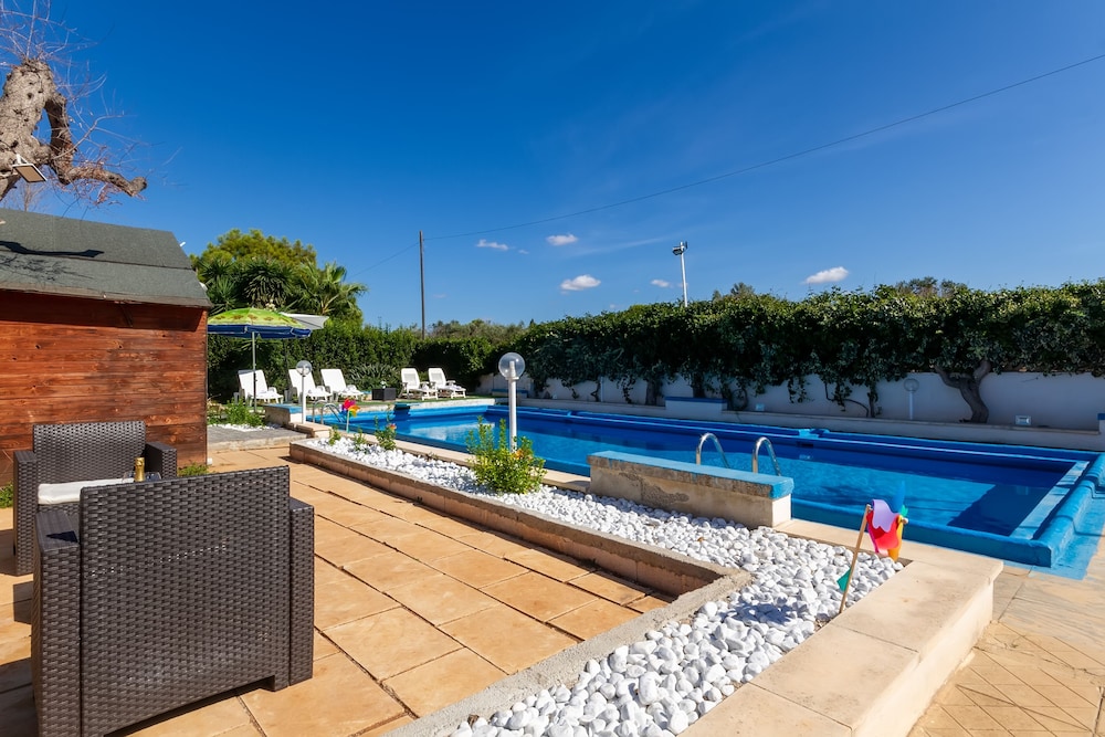 Relais With Swimming Pool in Porto Cesareo Torre Chianca view 3
