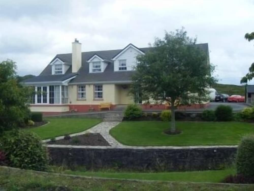 Letterkenny Vacations - Bridgeburn House - Property Image 1