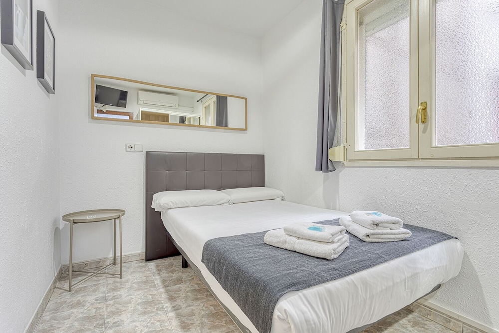 Hostal Bedmates