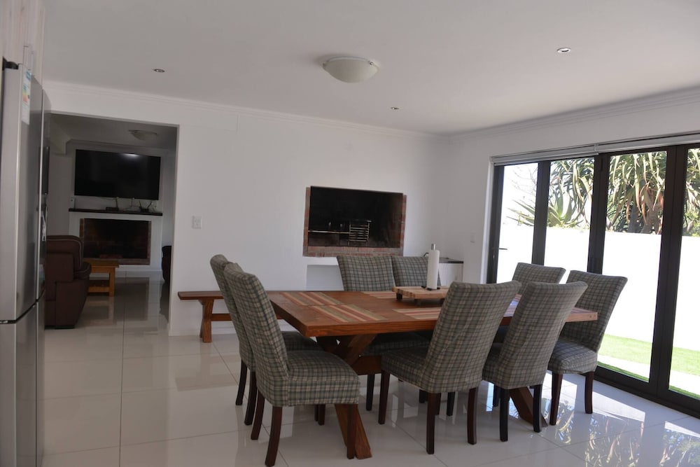Pelican Cove is a Modern 4-bedroom Holiday Home in Langebaan With Some Sea Views