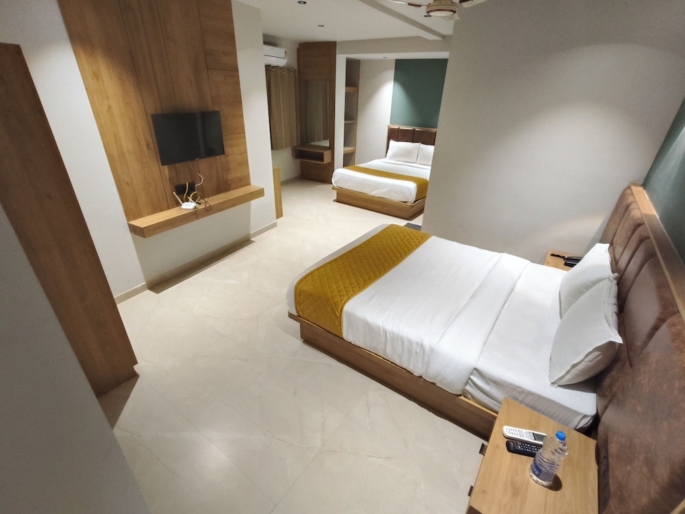 Hotel Beverly Plaza Kozhikode