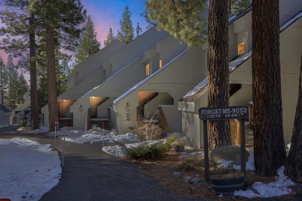 Alpine Retreat In The Heart Of Incline Village 2 Bedroom Condo