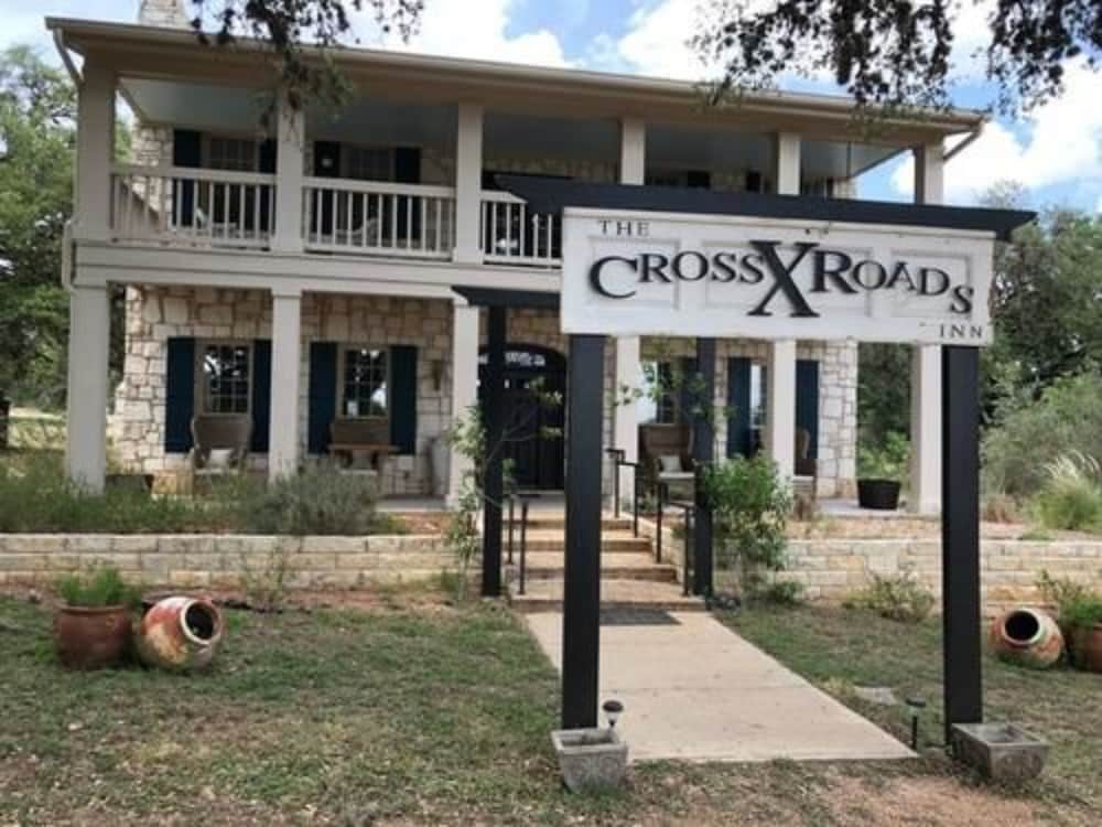 The Crossroads Inn - Property Image 29