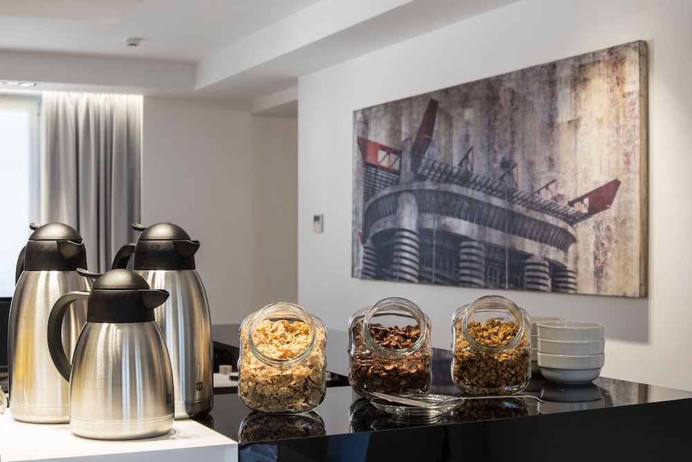 Hotel Studio Inn Centrale & Milano Urban Padel