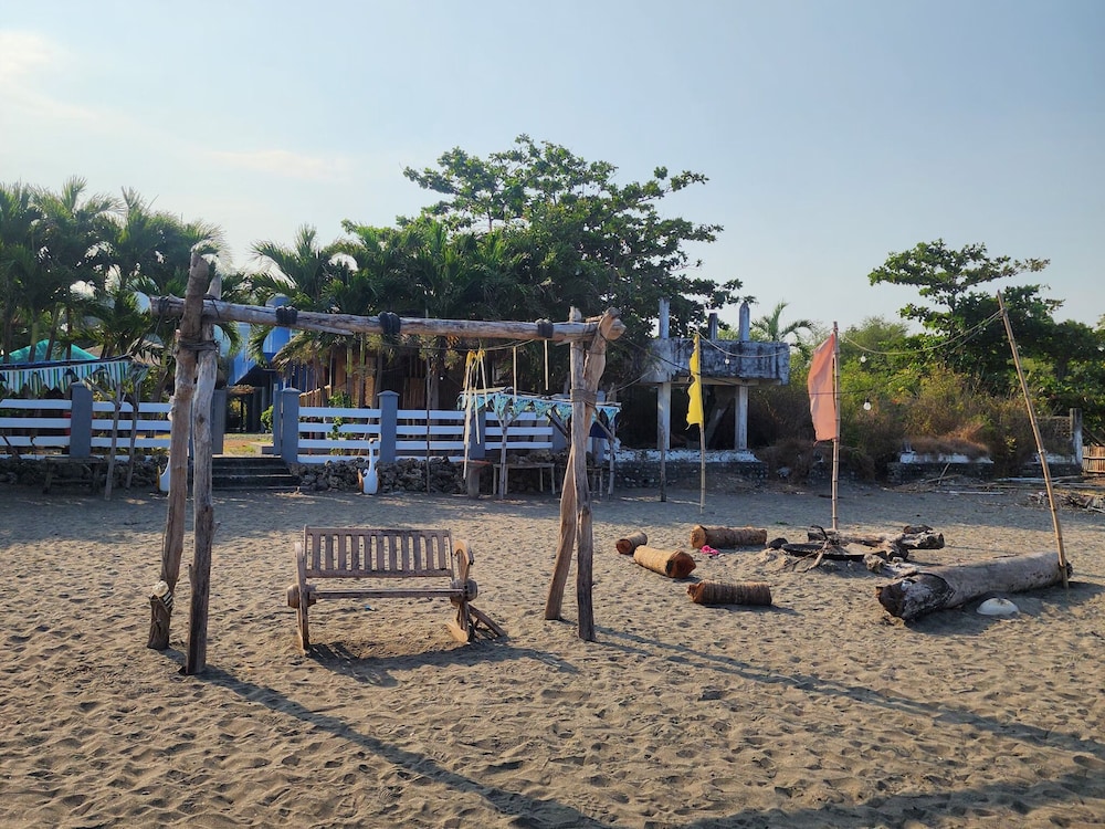 Kulibangbang Beach Resort