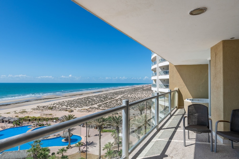 Encanto Living 0603 -3BR by Kivoya