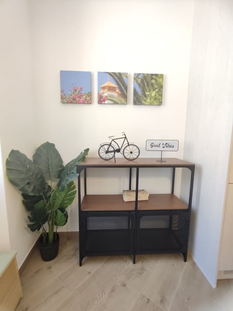 2 Floors Home Near Carvoeiro Slidesplash