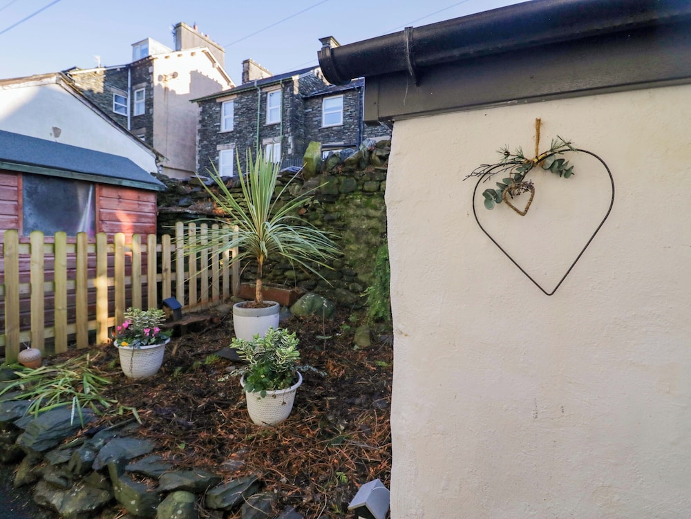 Acorn Cottage