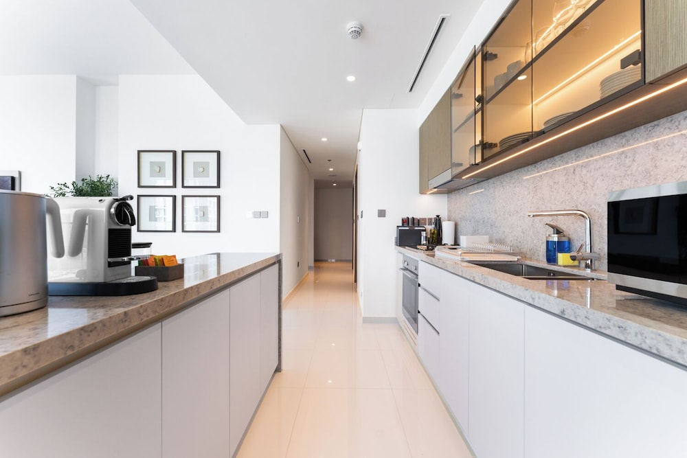 Upscale 2-BR in Grand Bleu by Elie Saab