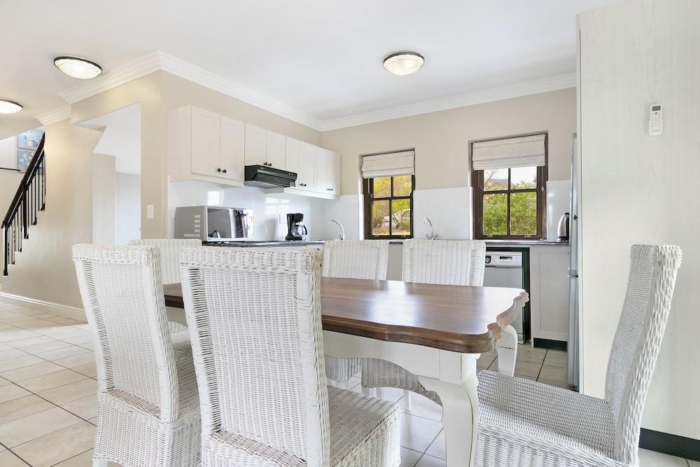 Winelands Golf Lodges at De Zalze