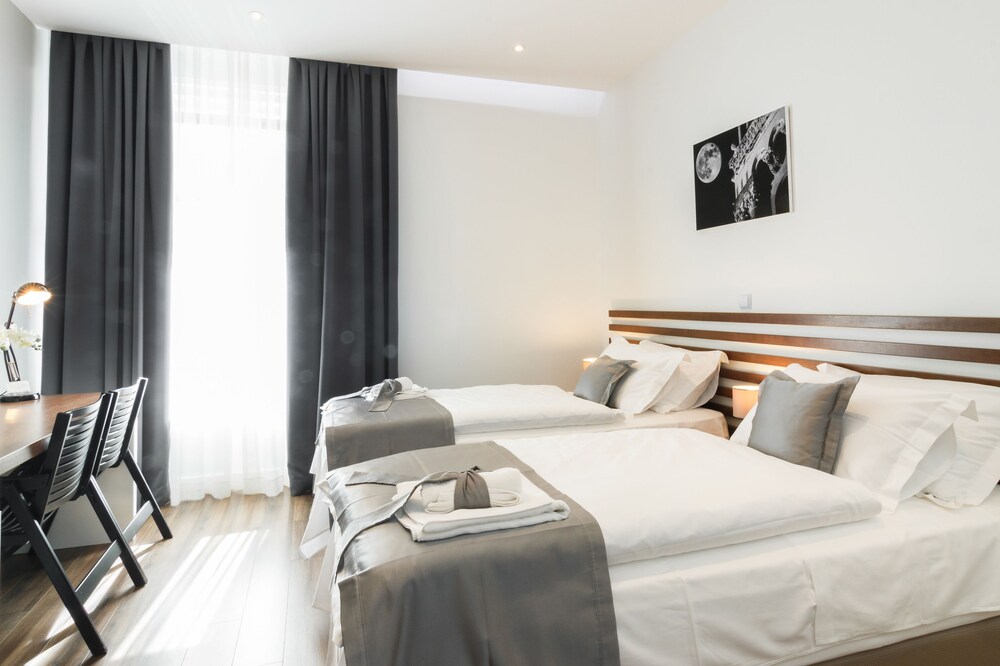 Prima Luxury Rooms