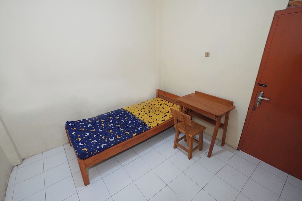 Kingkost Wonocatur view 4