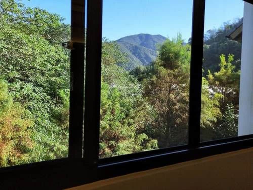 Huaman hot villa