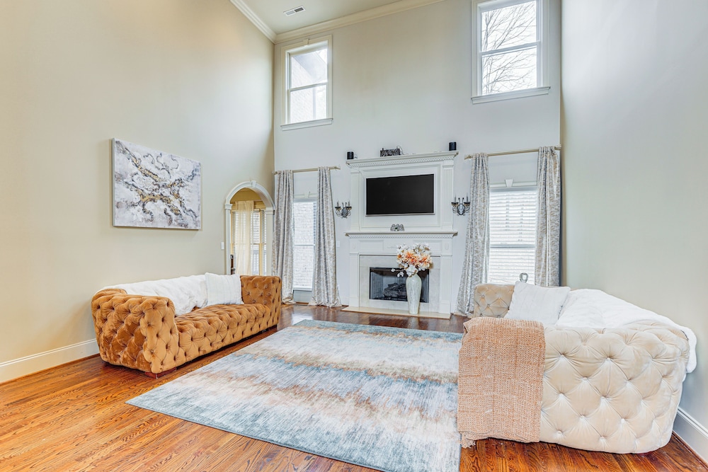Home Theater & Yard: Family Retreat in Bessemer