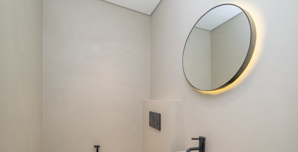 LUX The Premium Marina Sea View Suite