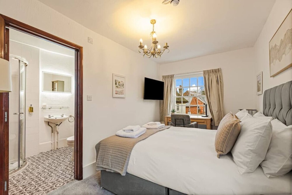 The George Inn Hotel Rooms - Room 6