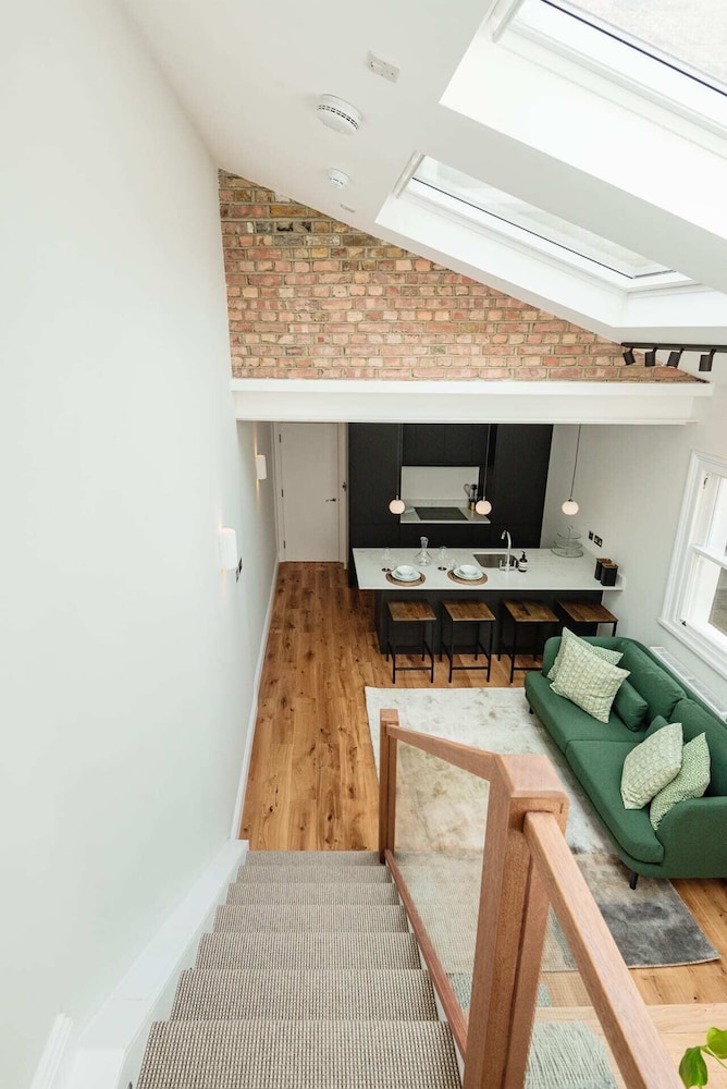 Lillie Road Residence B