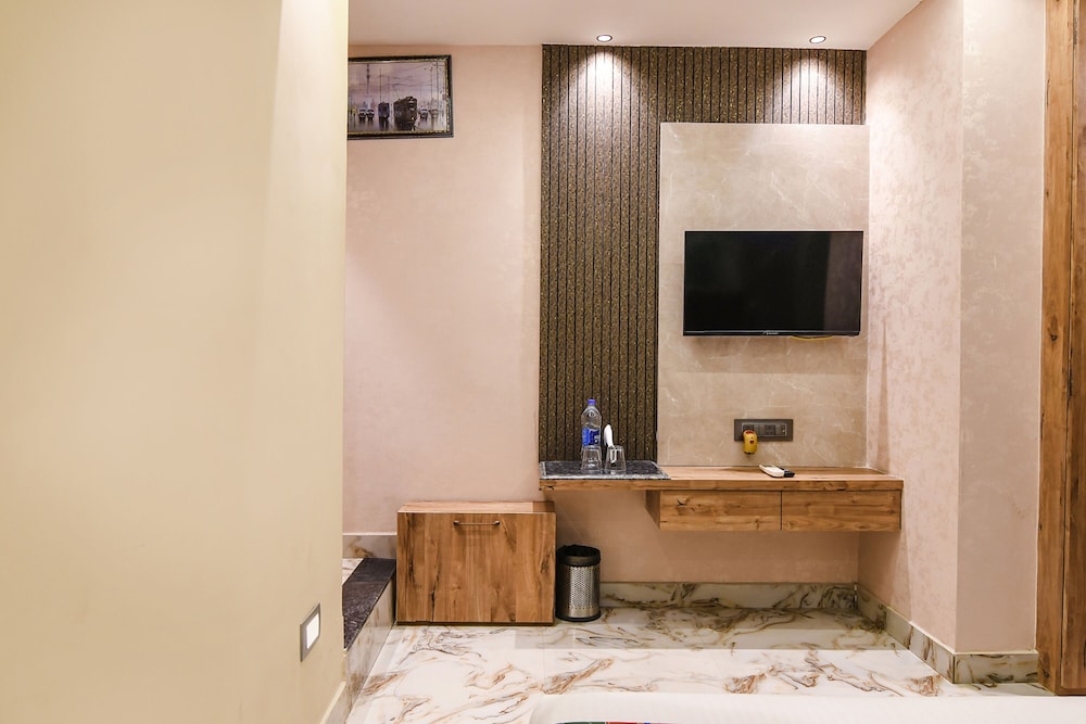 Fabhotel Prime Krishna Regency