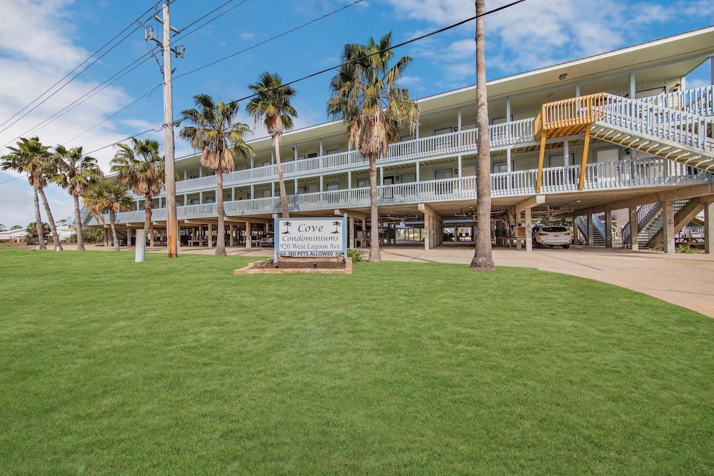 The Cove 205b