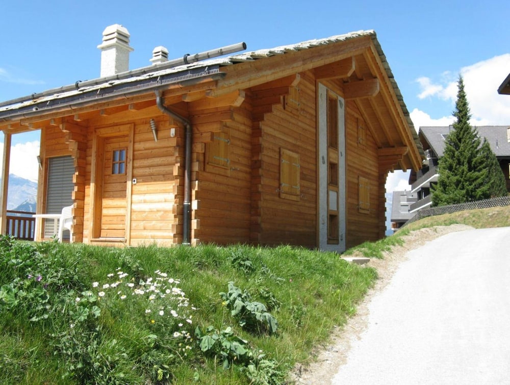 Christoph Standing & Calm Chalet 10 Pers
