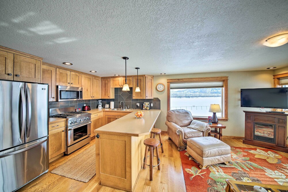 Sandpoint Vacations - Lake Pend Oreille Condo w/ Porch  Mountain View! - Property Image 25