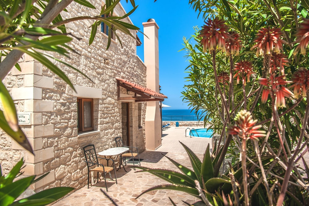 Stavromenos Villas