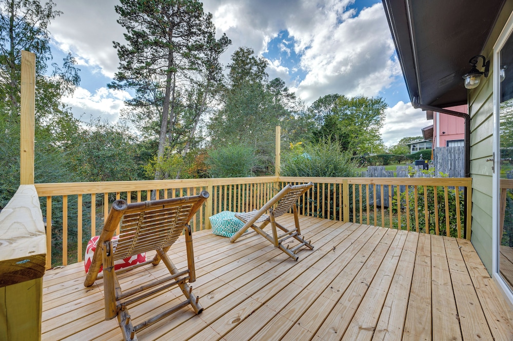 5 Mi to Trussville: Birmingham Home w/ Balcony