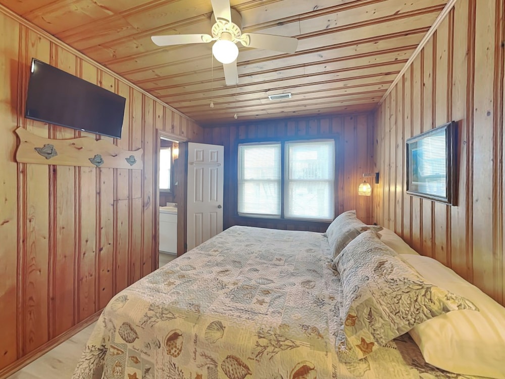 Mamaw's Spot by Topsail Realty