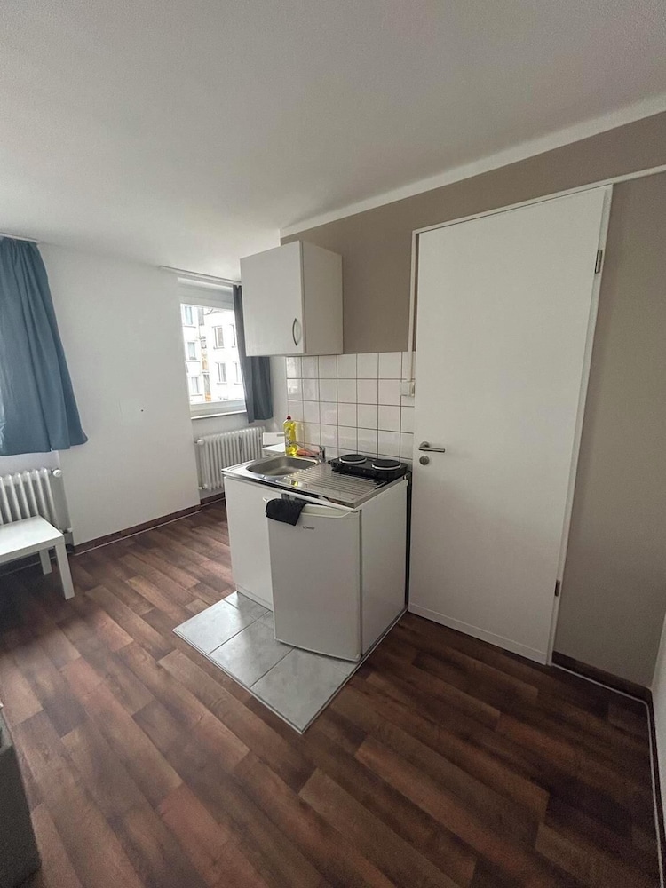 2-Rent Group Hostel Apartments SEN14