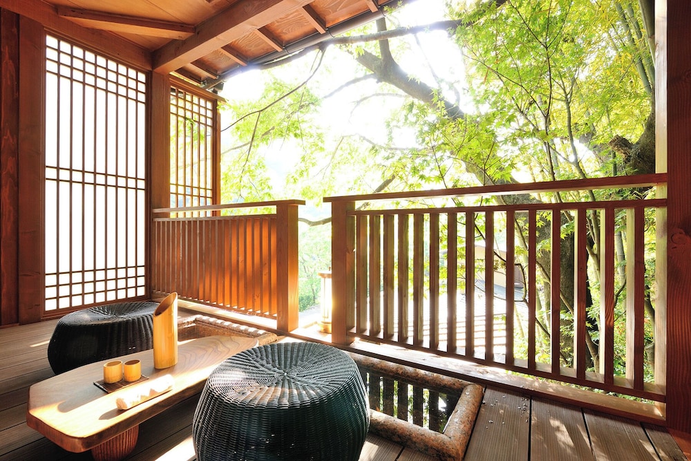 Tonosawa Onsen Yamano Chaya Ryokan