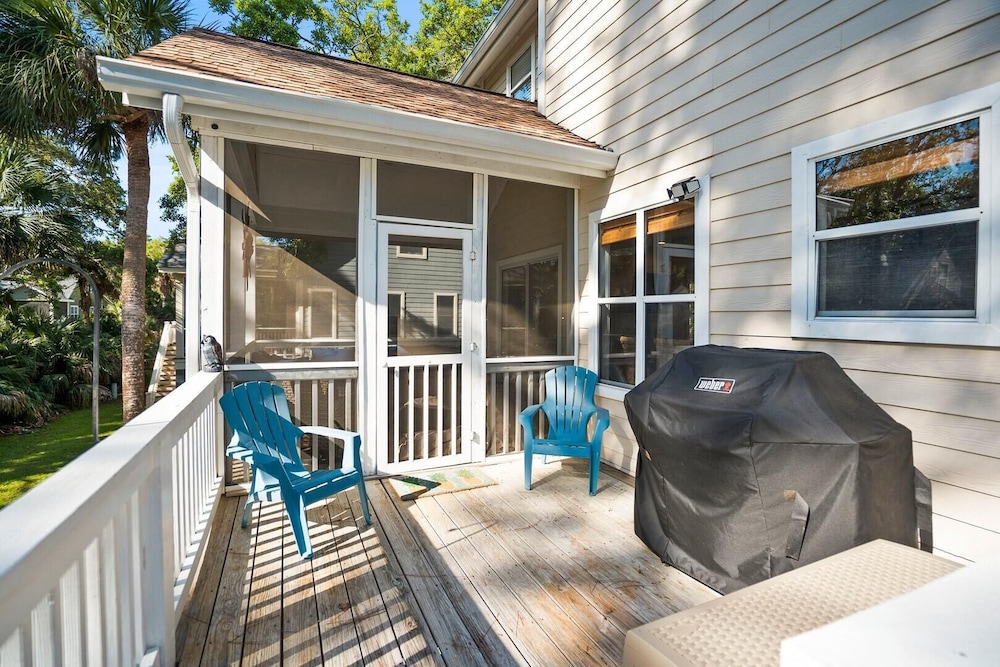 Beautiful 3 Bedroom, 2.5 Bath Home on the North Side of the Island