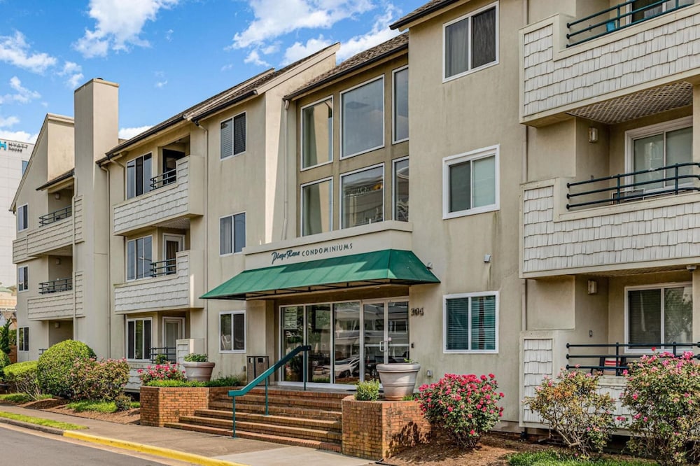 Neptune s Nook 5 min From Oceanfront w Pool view 3