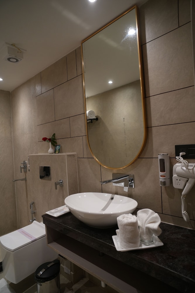Q' Nest By Quadrillion Hotels Lansdowne