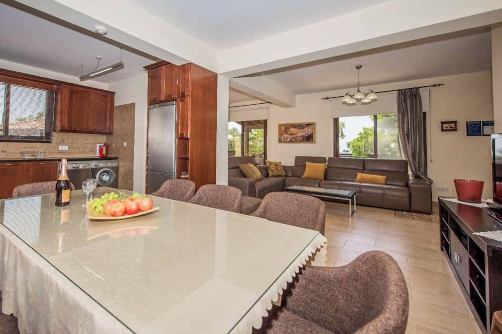 Villa Nikos Argaka