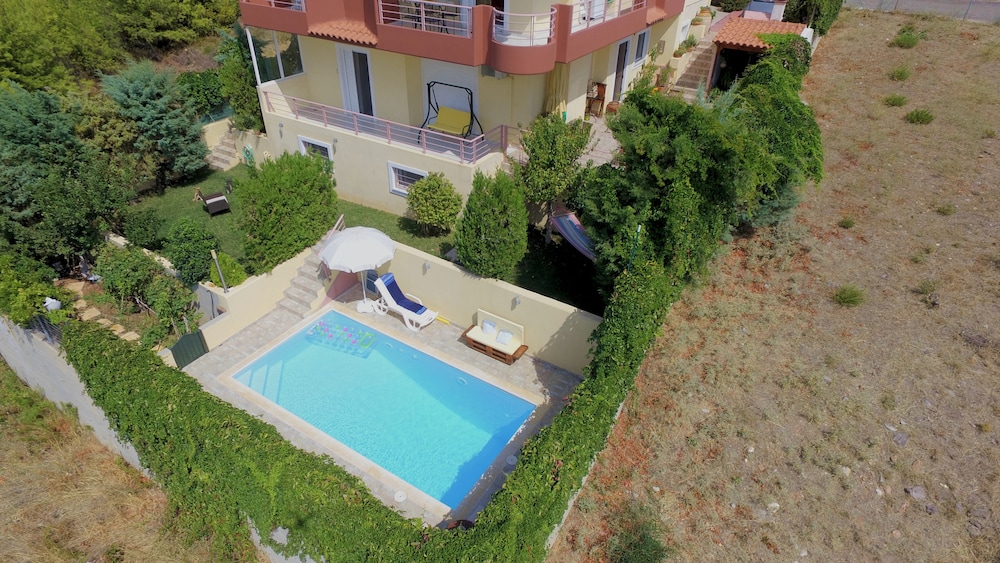 Helen's Villa