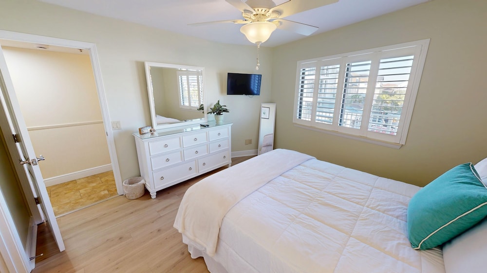 Mainsail 223 2 Bedroom Condo